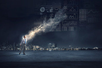 十年的吉利自由舰还能跑1000公里的长途吗